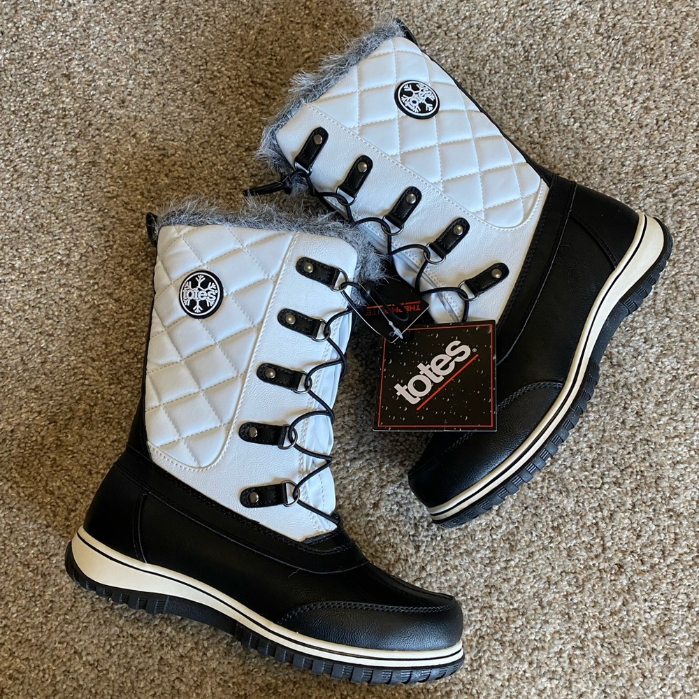 Totes black white snow boots size 8 NWT